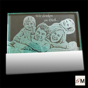 Fotoglas mit Fotogravur einer Familie
