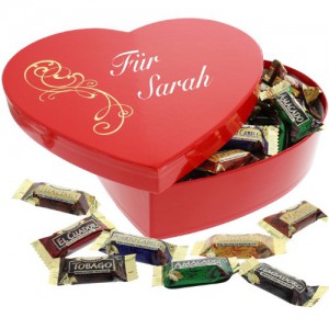 Schokolade Herzbox mit Aufschrift: Für Sarah