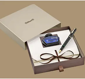 Füller und Tinte im schön verpackten Geschenkset Produkt Teaser