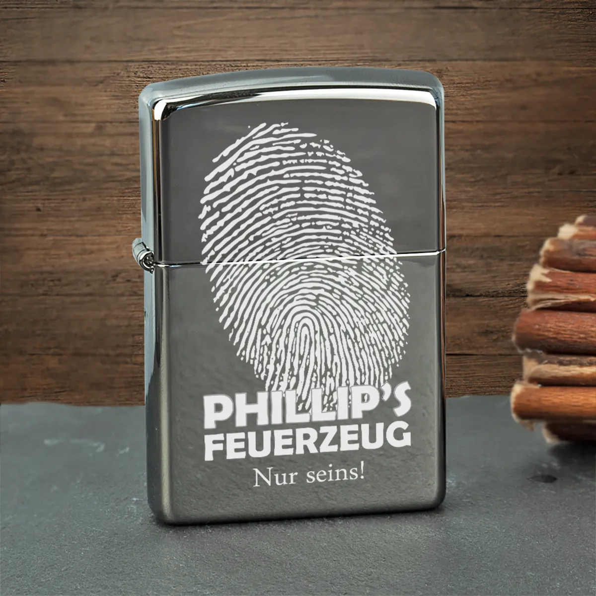 Zippo Feuerzeug mit Fingerabdruck Gravur high polished