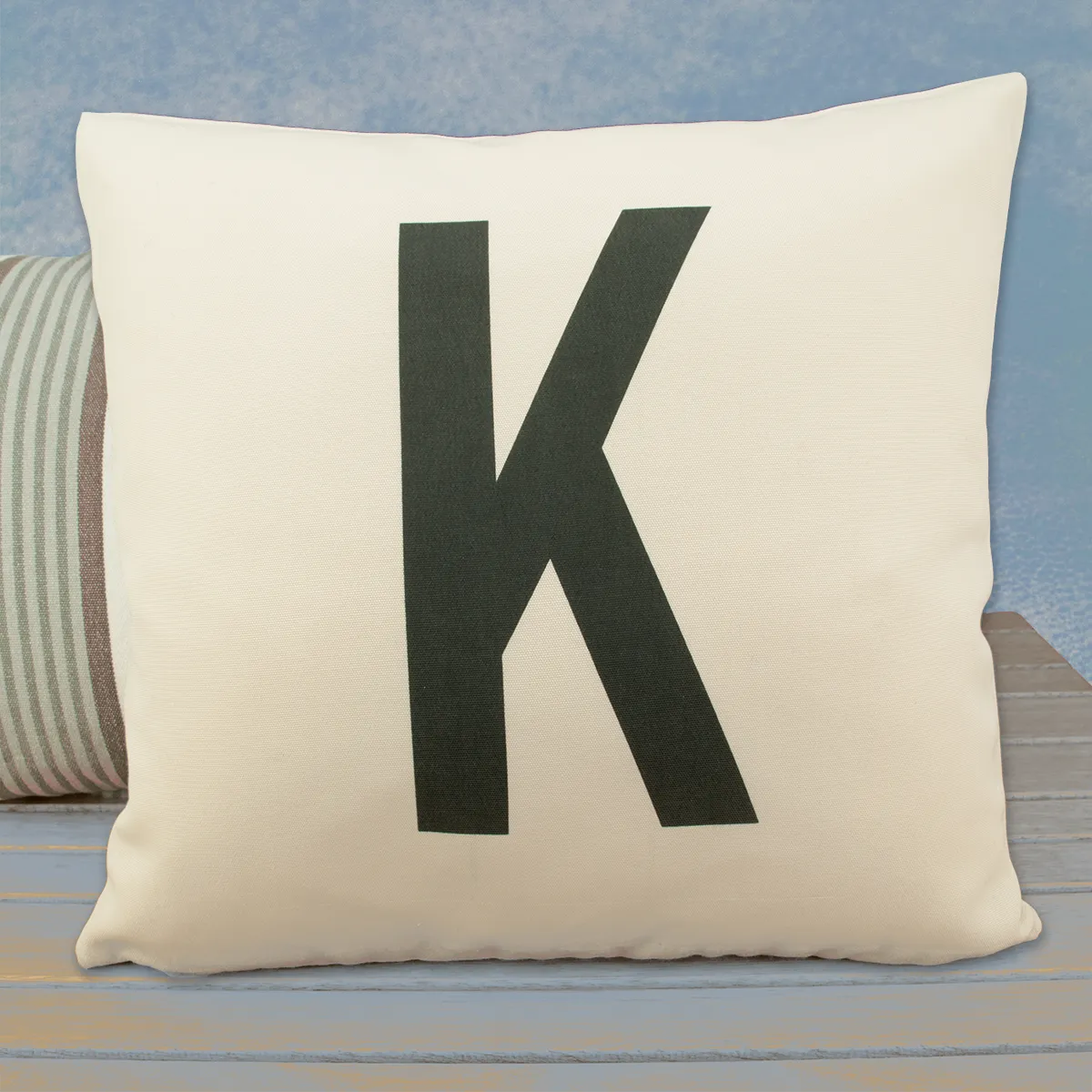 Sofakissen mit Buchstaben K