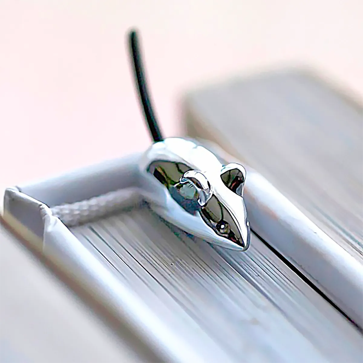 Lesezeichen Mouse auf den Buchseiten